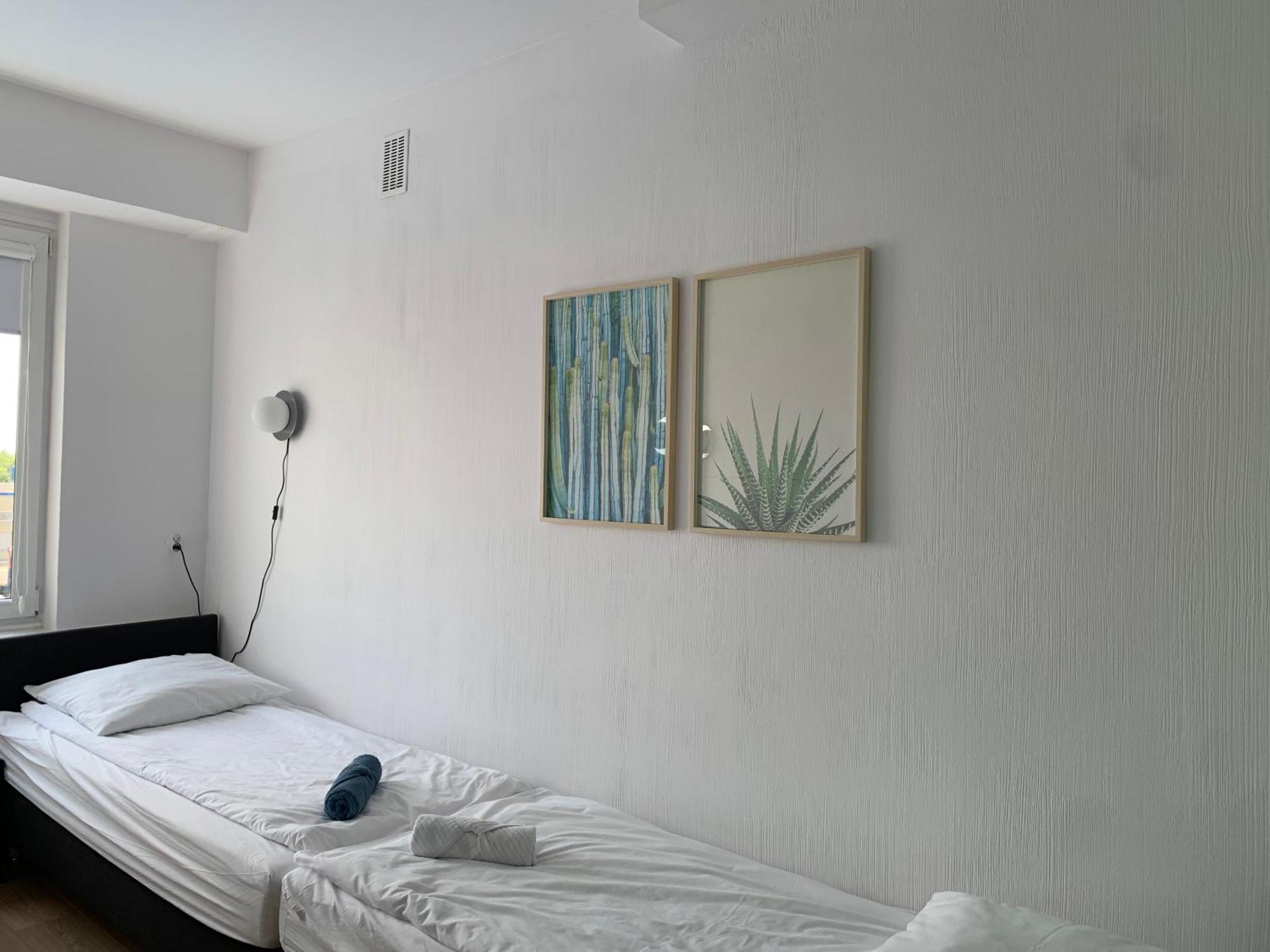 Premium Hostel & Bistro - Hostelpremium Pl Мелец Екстериор снимка