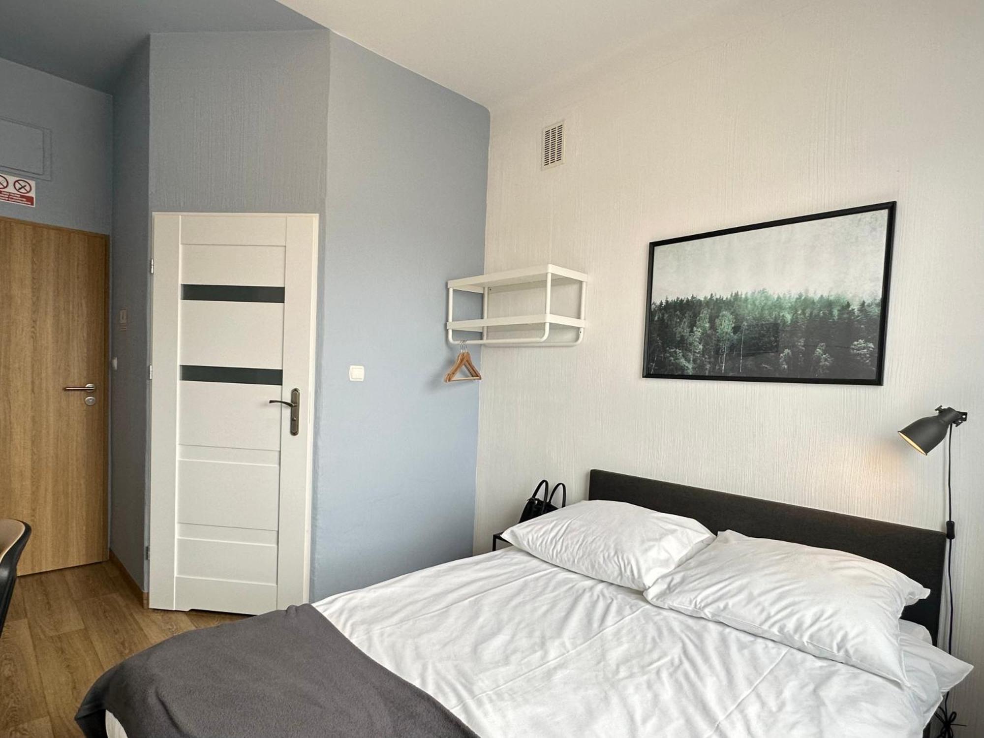 Premium Hostel & Bistro - Hostelpremium Pl Мелец Екстериор снимка