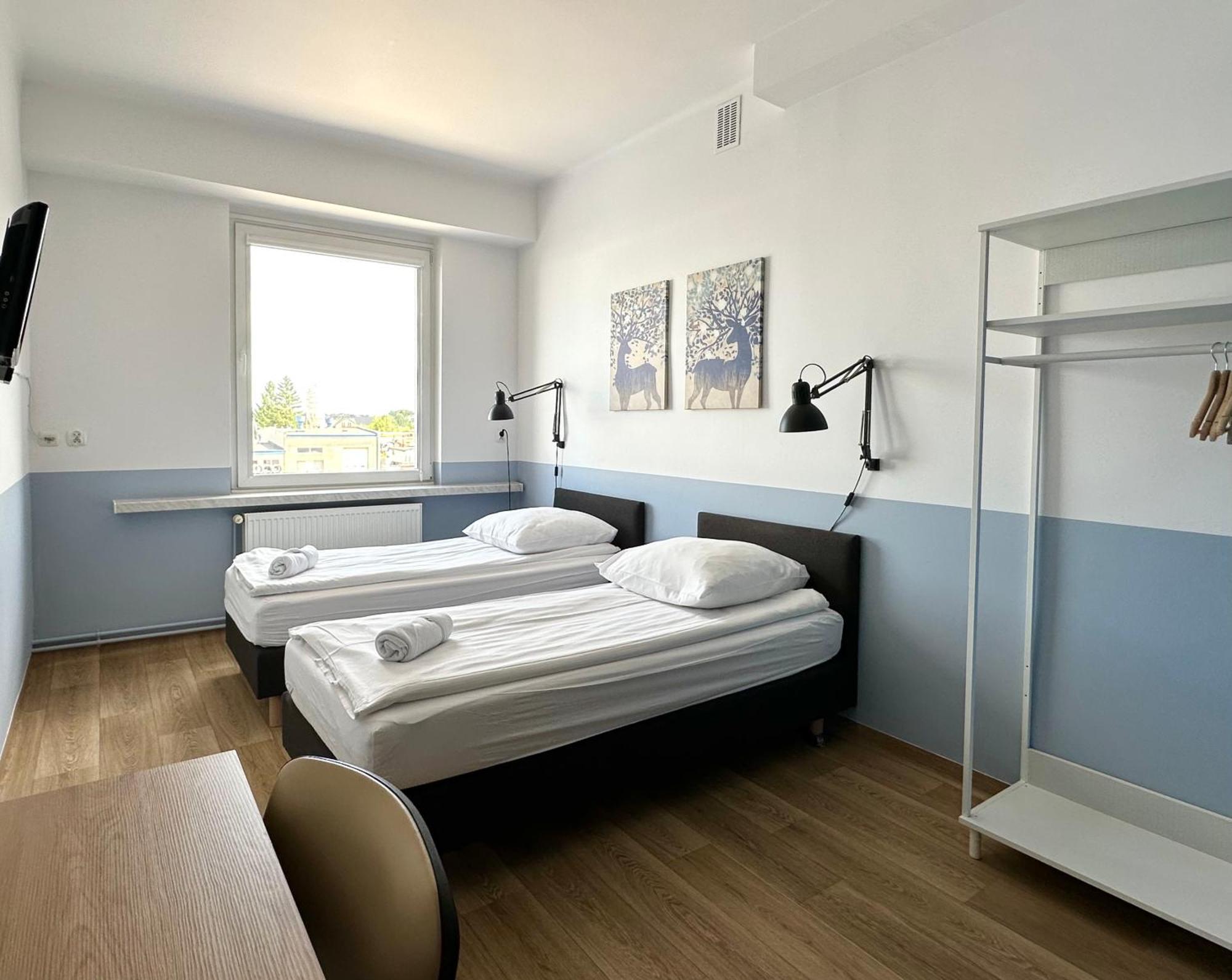 Premium Hostel & Bistro - Hostelpremium Pl Мелец Екстериор снимка
