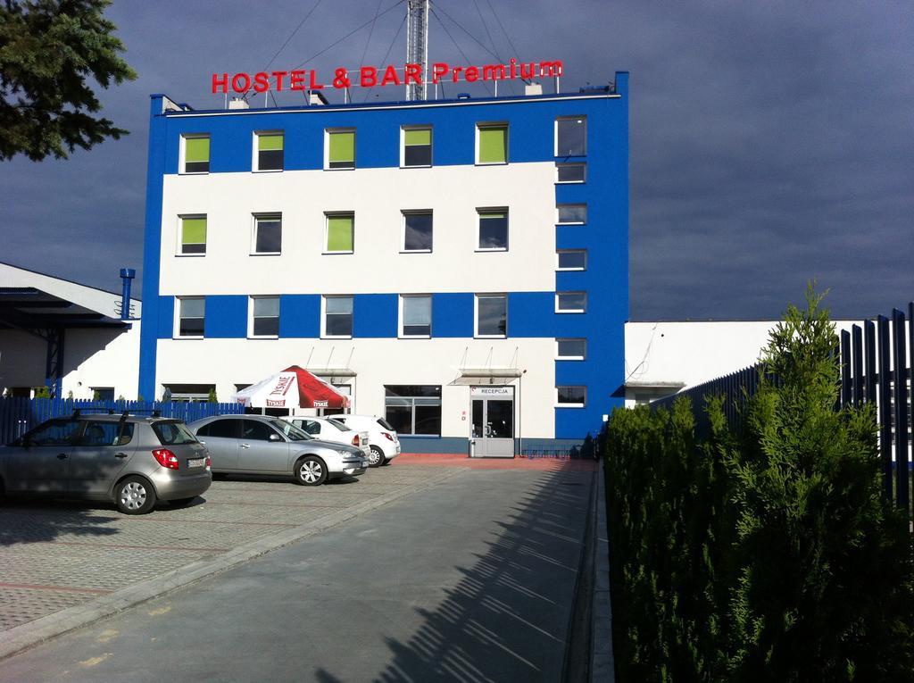 Premium Hostel & Bistro - Hostelpremium Pl Мелец Екстериор снимка